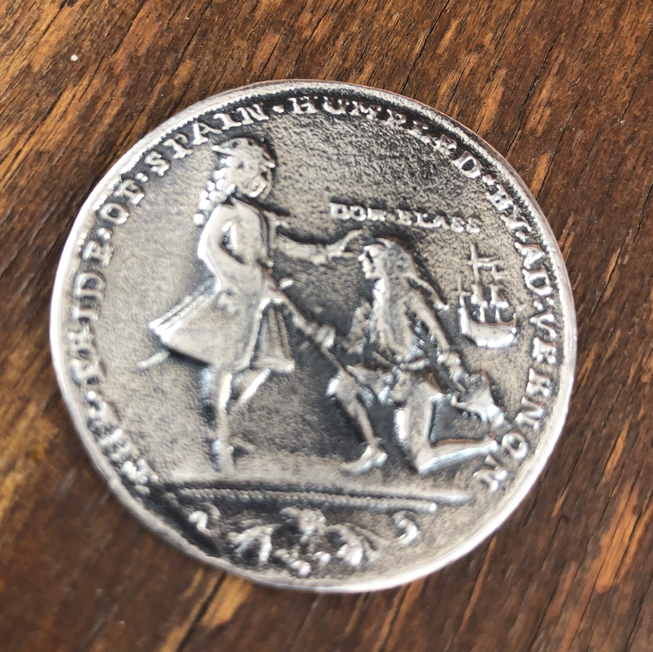 Replica Exacta de la Moneda Original de 1741 en plata de ley 925 Edición Limitada 500 unidades - BlasdeLezo